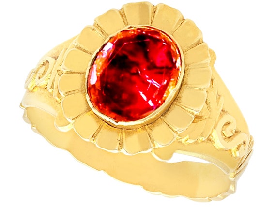 Victorian 3.71ct Garnet Ring in 18ct Yellow Gold