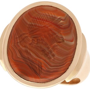 Antique Banded Agate and 14k Yellow Gold Intaglio Ring