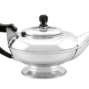 Sterling Silver Teapot - Arts and Crafts Style - Antique George V (1931)