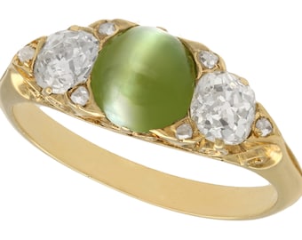 Antique Victorian 1.35ct Chrysoberyl and 0.82ct Diamond, 18k Yellow Gold Dress Ring