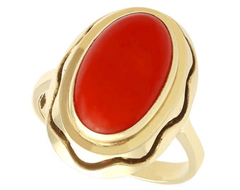 Vintage Coral and 14 ct Yellow Gold Cocktail Ring