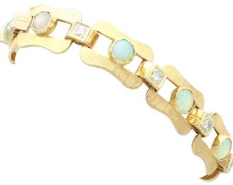 4.10ct Opal and 0.72ct Diamond, 15ct Yellow Gold Bracelet - Antique Circa 1930