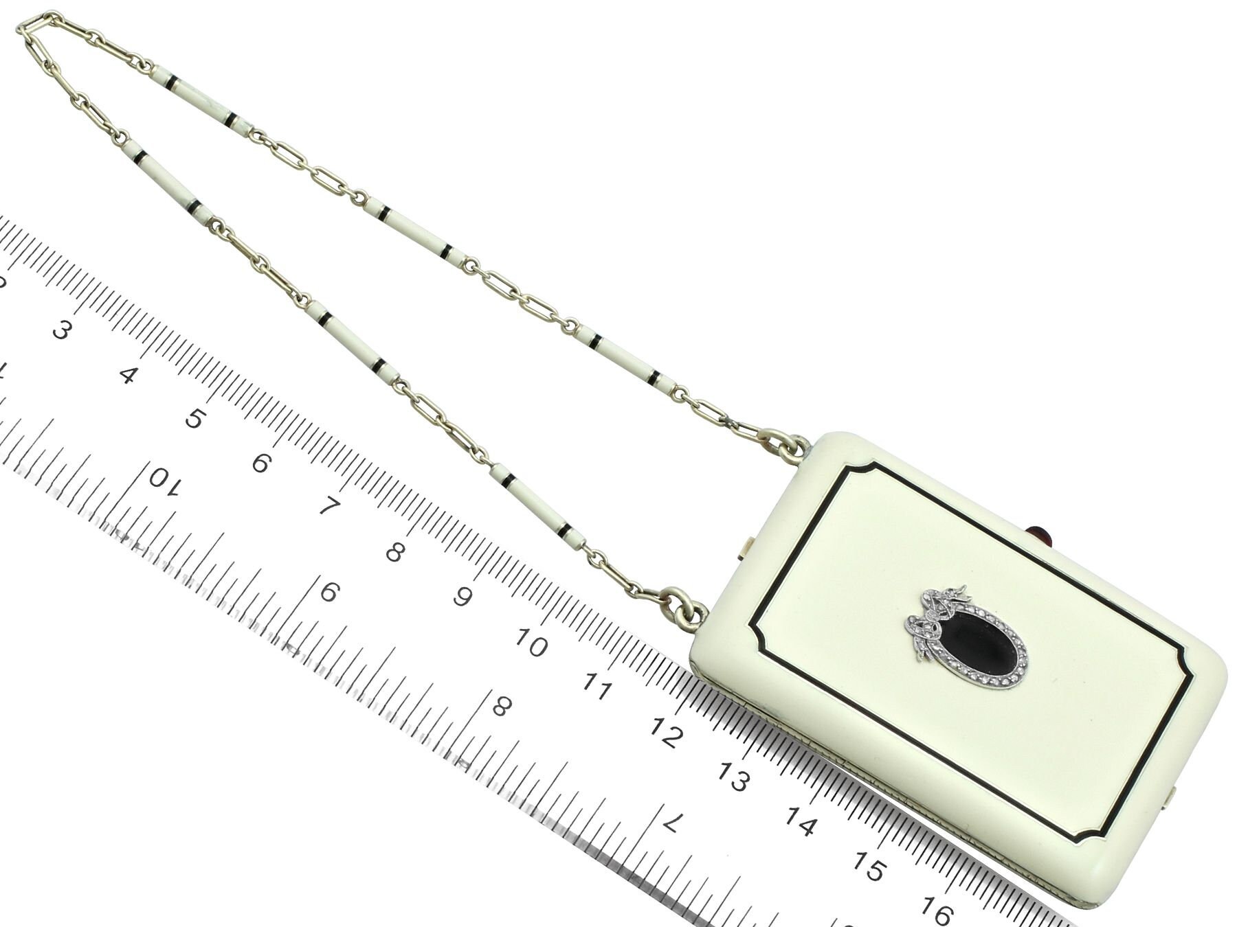 ティファニー製、14カラットイエローゴールド、エナメル、0.30カラット