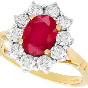 Anillo vintage de oro amarillo de 18 quilates con rubí de 1,88 ct y diamante de 0,70 ct, circa 1990