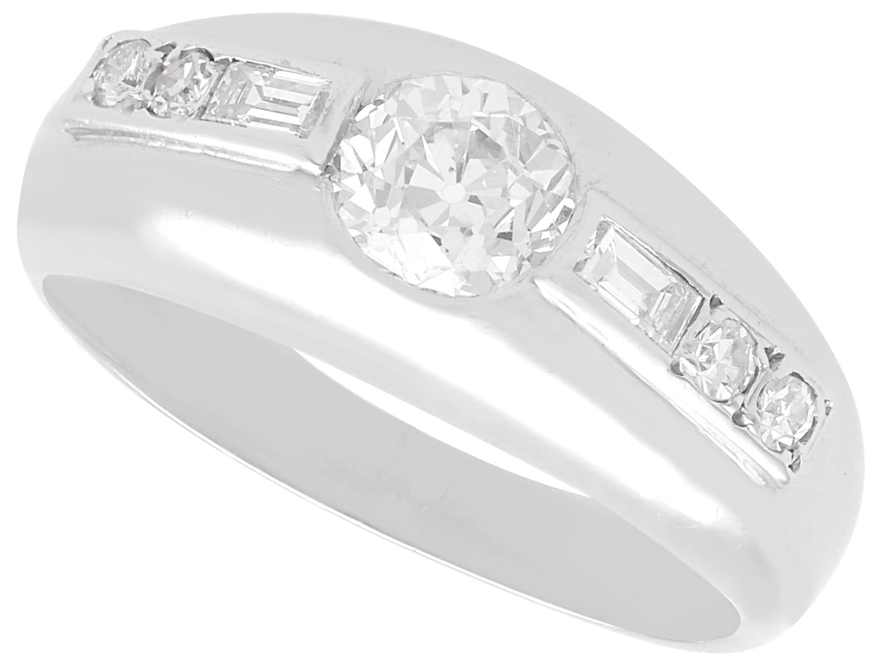 ヴィンテージ 0.82 カラット プラチナ製ダイヤモンドリング（1940 年頃