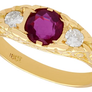 Vintage 0.68ct Ruby Dress Ring with 0.24ct Diamond in 18k Yellow Gold Circa 1940