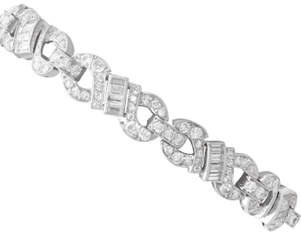 Pulsera Art Déco vintage de platino con diamantes de 6,05 quilates, circa 1950.
