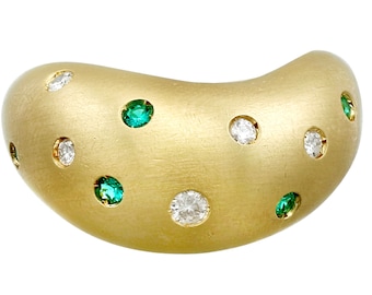 Vintage Emerald and Diamond 18k Yellow Dress Ring Band