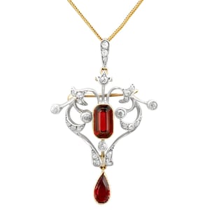 3.22 ct Garnet and 0.61 ct Diamond, 9 ct Yellow Gold Pendant / Brooch - Antique Circa 1900