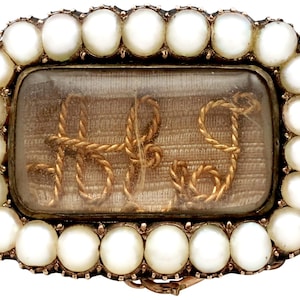 Antique Pearl and 9k Yellow Gold Memorial Brooch