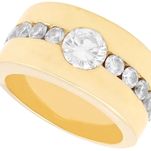Vintage 1.65ct Diamond Ring in 18k Yellow Gold Circa 1990