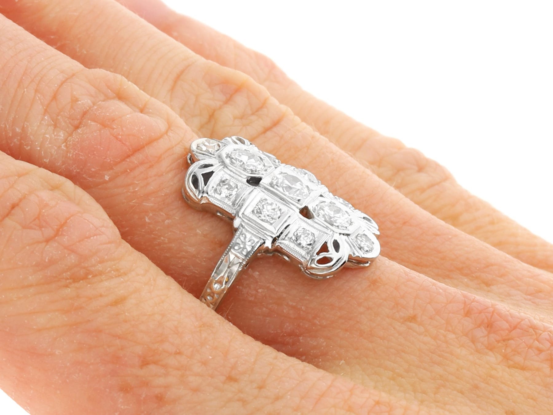 Bague Or Blanc Avec Diamant Style Carré - Pièce Déclaration Pour Une Occasion Spéciale