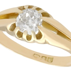 Antique 0.93ct Diamond Engagement Ring in 18k Yellow Gold