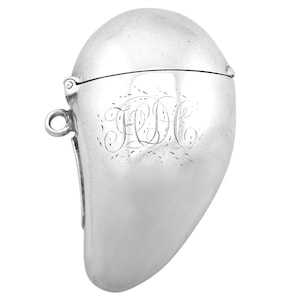 Sterling Silver &#39;Mussel&#39; Vesta Case - Antique Victorian