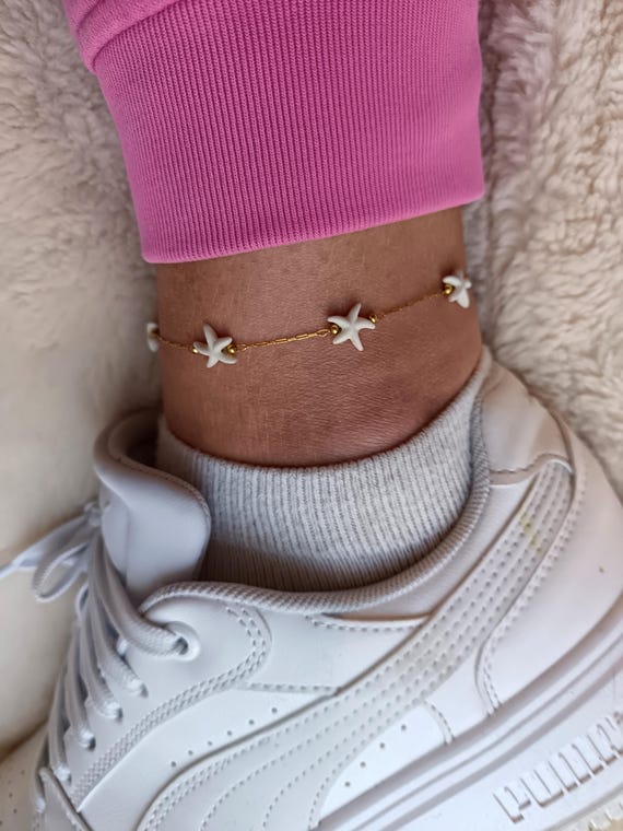 Gold-tone stainless steel anklet bracelet (304L) with white starfish and natural stones