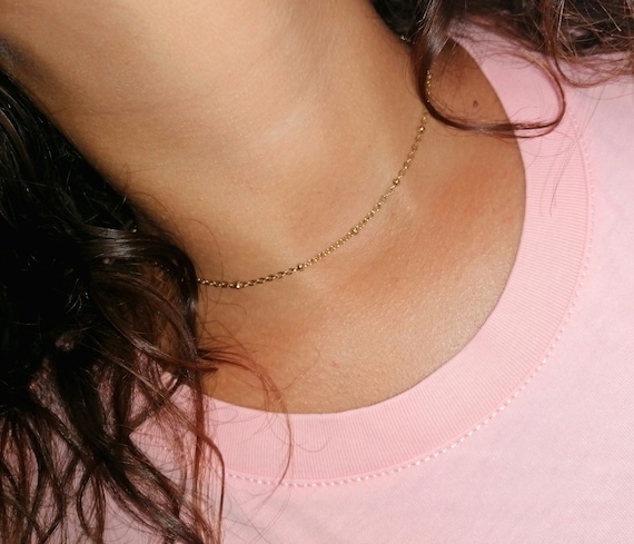 Women's choker necklace, gold-tone stainless steel chain with colored pearls, handcrafted creation by Lesbijouxdannece