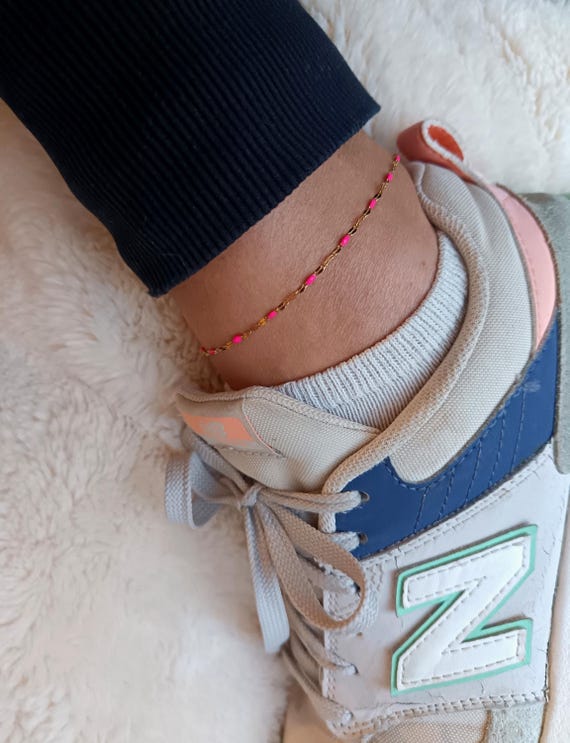 Gold-tone anklet bracelet, 304L stainless steel, gold color, pink fuchsia resin enamel beads, handcrafted, handmade