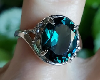Alexandrite Color Change Ring, Watch Whole Video For Colors! 10x12mm 5.4 Ct Synthetic Gem, 925 Sterling Silver Artistic Ring, Velvet Box