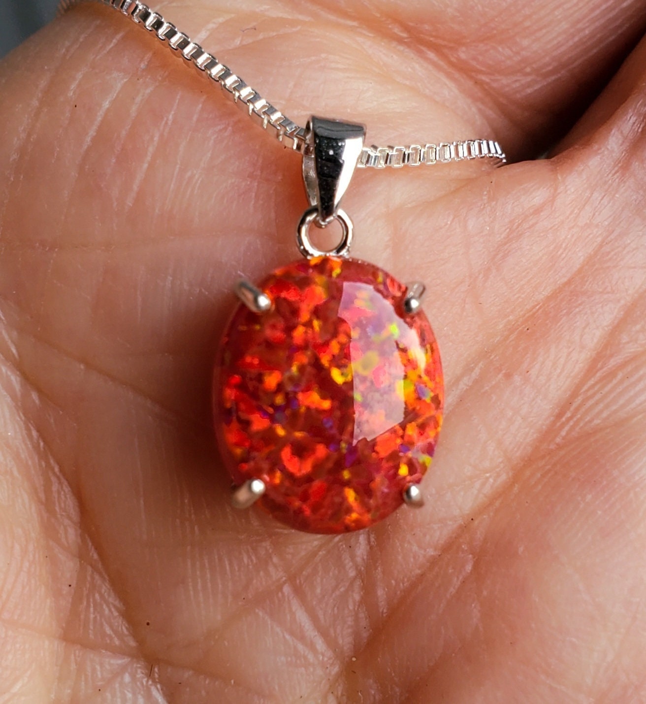 Red Fernopaa Necklace (購入者あり) Red Fire Opal Necklace, See Video for Firey Flash! 10x12mm Lab