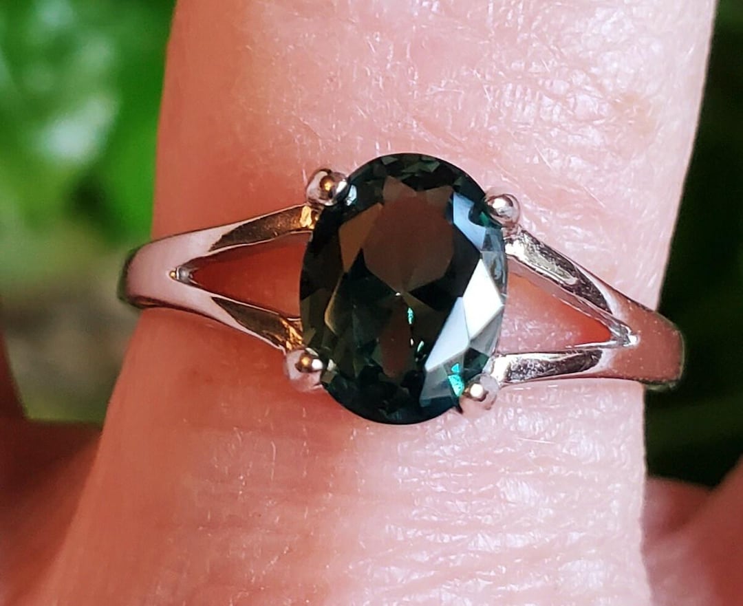 Alexandrite Color-change Ring, Watch Whole Video for Colors!, 8x6mm 1.4 ...