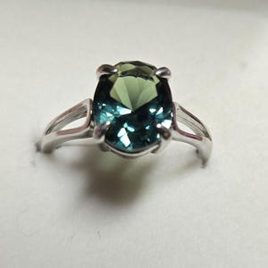Alexandrite Color-Change Ring, Must See Whole Video! 8x10mm 3.6 Ct Synthetic Gem, 925 Sterling Silver Split Oval Shank Ring