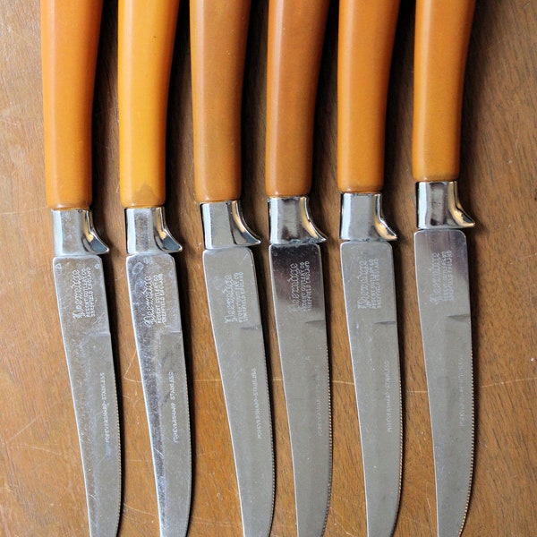 6 Vintage Sheffield Steak Knives w/ Butterscotch Bakelite Handles Serrated Stainless Peeredge Regent England Art Deco Mid Century Set