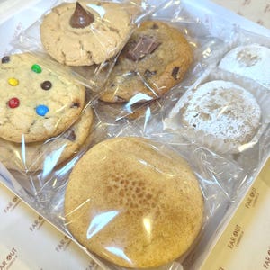 Assorted Two Dozen Cookies Box