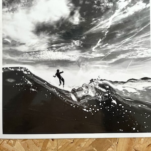 POSTER A3 Poster - Decoración Pared - Listo para Enmarcar - Atlantic Coast Landes Waves Surf - Aquashot Monochrome - The Surfer