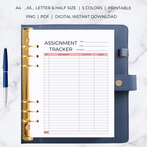 K&ouml;nnte beinhalten: Eine druckbare Aufgabenplaner-Seite mit einer rosa Kopfzeile, auf der "Assignment Tracker" steht. Die Seite ist in Spalten f&uuml;r Aufgabe, F&auml;lligkeitstermin und Note unterteilt. Am unteren Rand der Seite befindet sich ein Platz f&uuml;r Notizen.