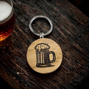 Custom Beer Mug Wooden Keychain – Engraved Foam Beer Stein Keyring, Personalized Gift for Beer Lovers, Handcrafted Oak Keychain