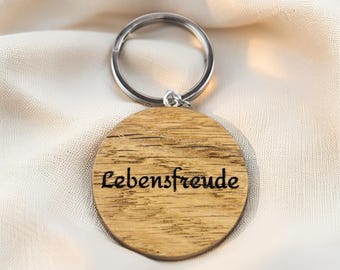 Personalized Oak Wood Keychain – Engraved Text, Handmade Gift