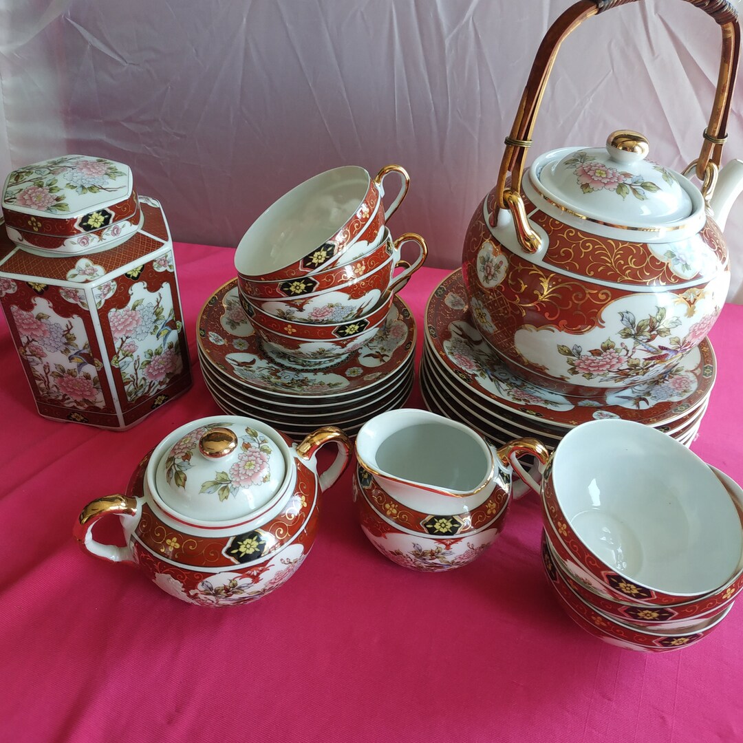 Set Sake Giapponese In Ceramica - 5 Pezzi Con Bottiglia E 4 Tazze Motivo Fiori Rosa