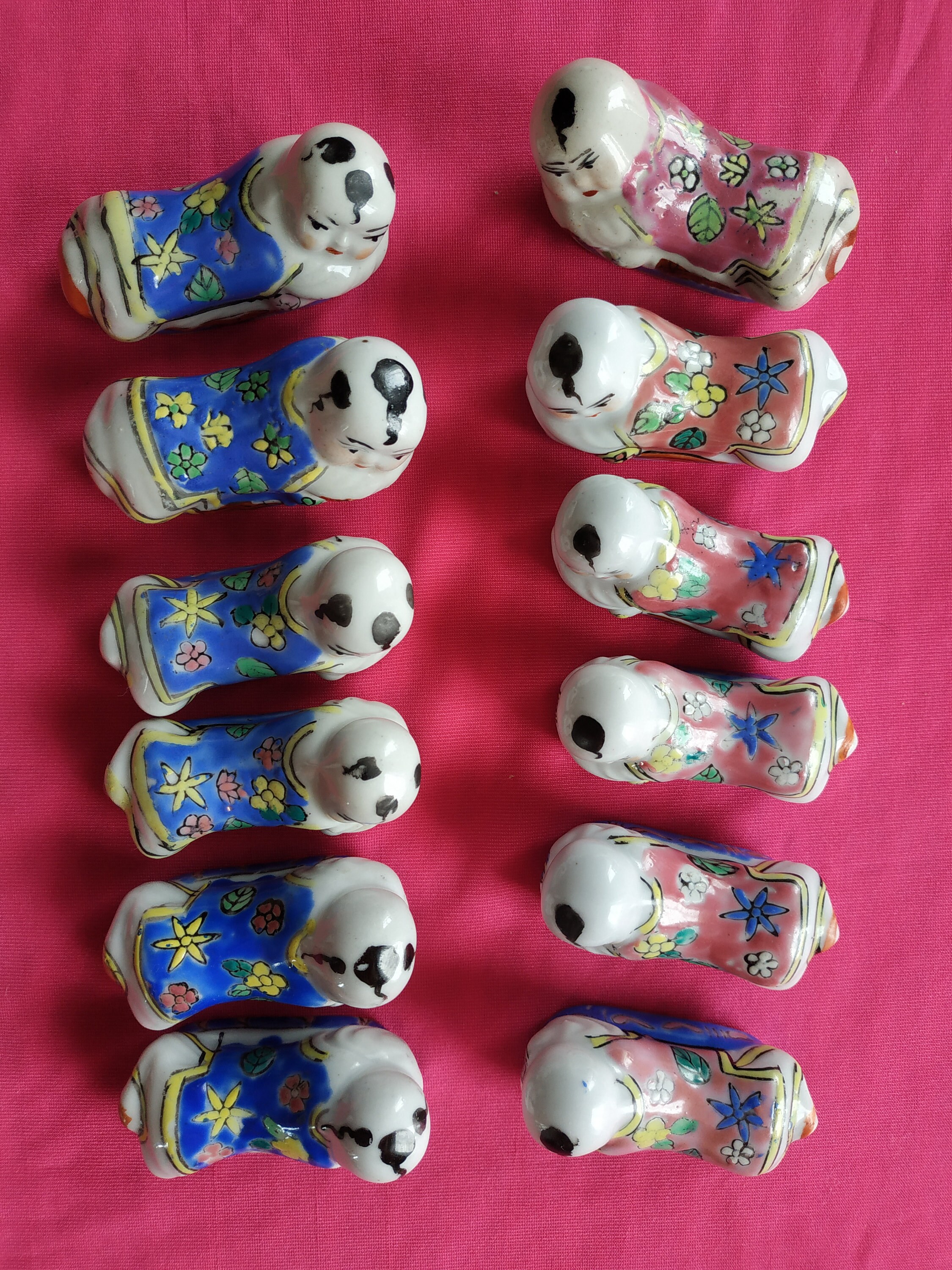 Vintage Chinese famille rose.Hand-painted Vintage Chinese Blue and Pink Set of 12 Porcelain Children's/Regular Patterns, Chopsticks, Knives,