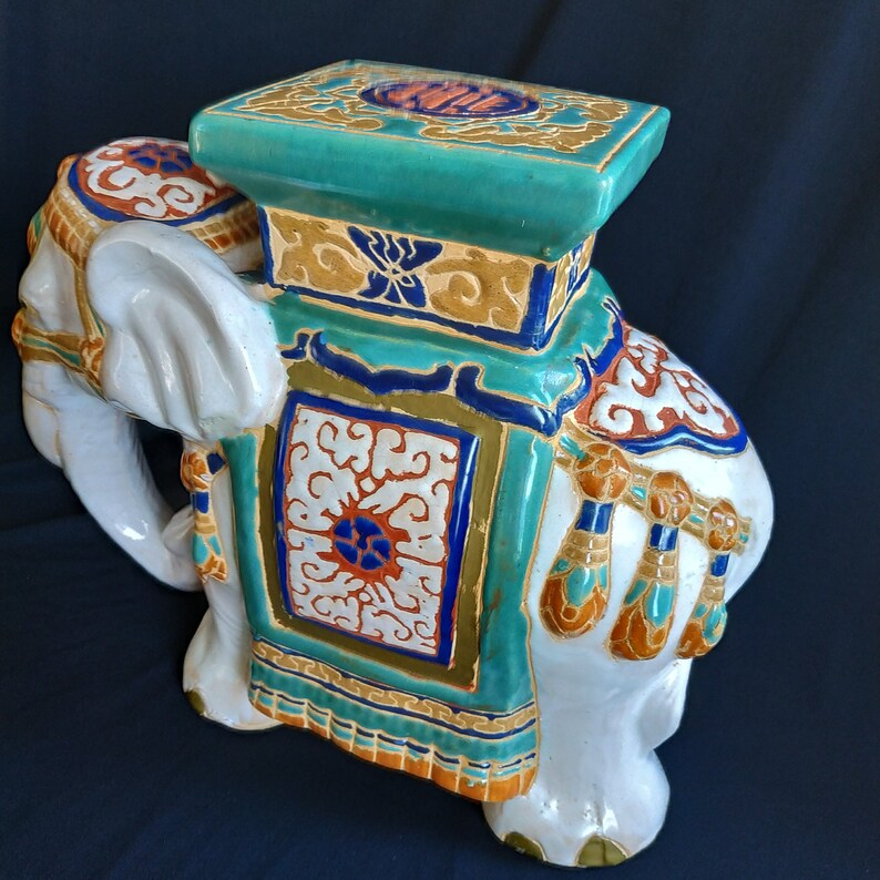 Elephant Statue.vintage Elephant27cm. Ceramic White Elephant Garden