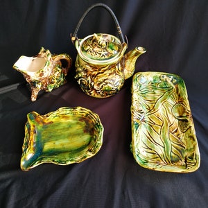Ensemble vintage Majolica Barbotine, coquille d&#39;huître, glaçage vert, années 1950
