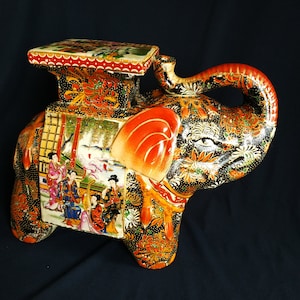 Elephant statue.Vintage elephant-25cm. Ceramic Elephant Ornament, Vintage Collectable china for display or plant stand