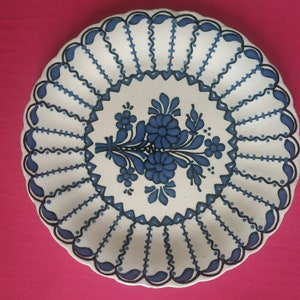 Vintage ceramic plate / Plate hand painted / Antique ceramic wall plate / Wall hanging decor/Talavera de la Reina, Spain