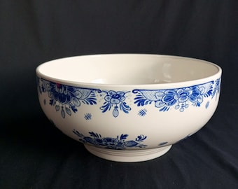 Royal Delft Blue and White Floral Bowl/Delft Blue Pottery - décor of flowers - Regina/Royal Delft Blue Bowl