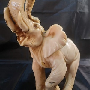 Elephant Statue.Vintage Elephant Figurine ..Elephant Statue Animal Figurine Elephant Cold Cast Resin Sculpture Good luck influencer
