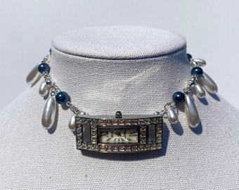 Zilveren ketting met druipende parels