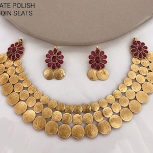 Antique Gold Plated Goddess Lakshmi Necklace Set For Ladies By Gehna Shop, South Indian Jewellery, Indian Jewelry, Goddess Lakshmi Necklace