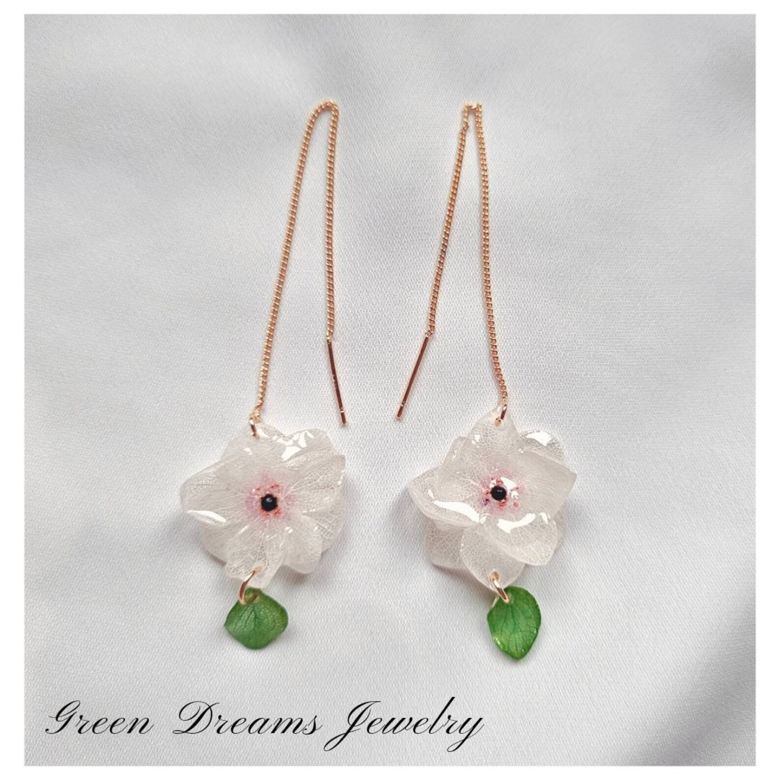 Flowers Resin Earrings Pressed flower earrings White hydrangea Etsy