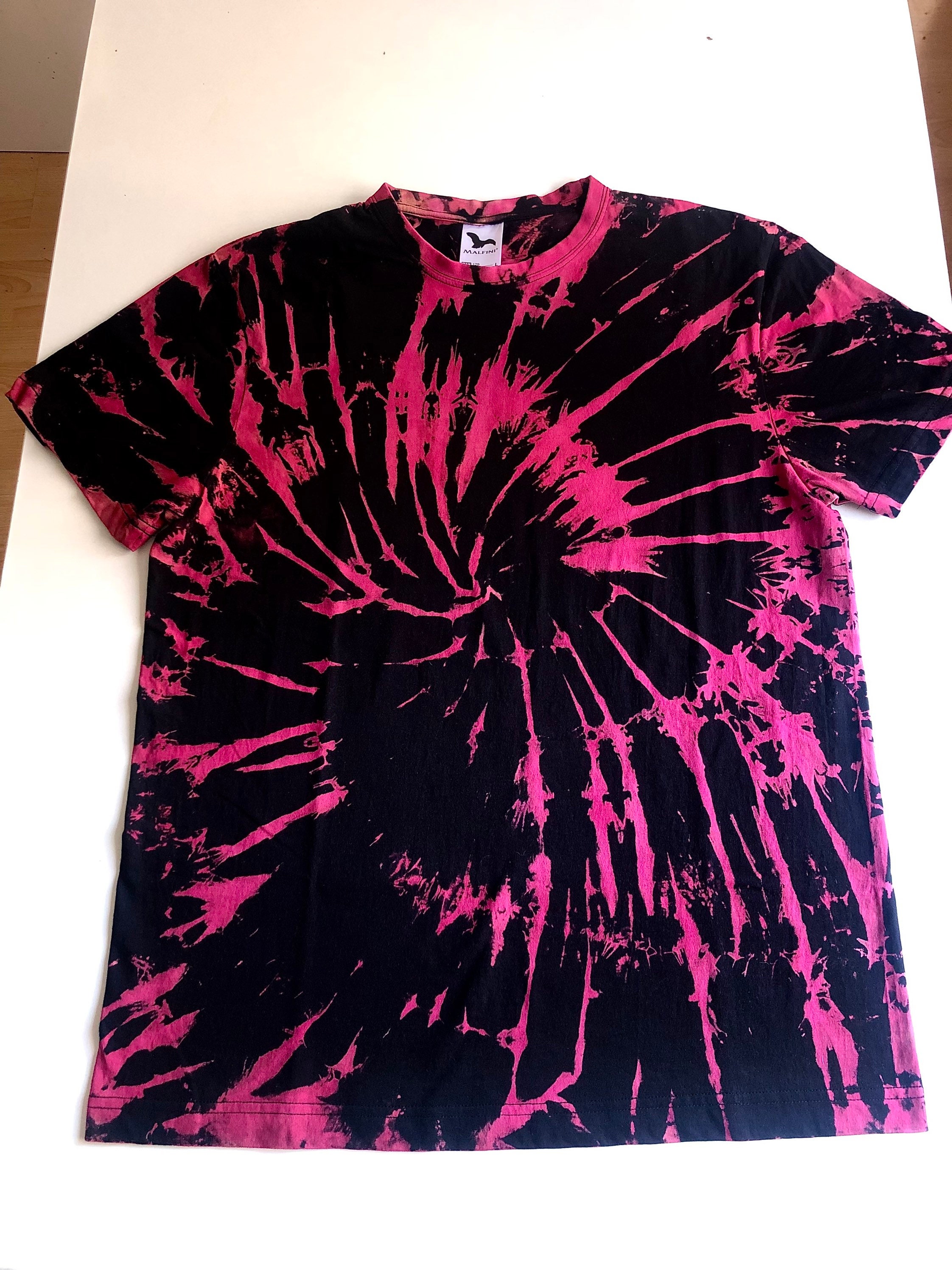 reverse tie dye red shirt