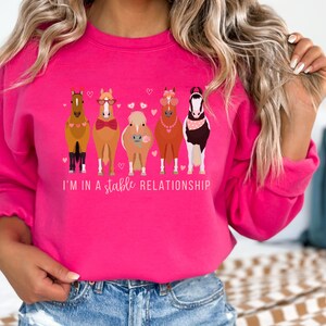 Valentines Day Horse Sweatshirt Horse Sweater for Women Horse Gifts Horse Shirt Equestrian Valentine Horse Crewneck Lover Gift Sweat Shirts zdjęcie 2
