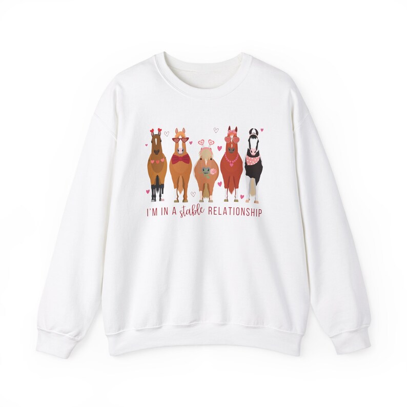 Valentines Day Horse Sweatshirt Horse Sweater for Women Horse Gifts Horse Shirt Equestrian Valentine Horse Crewneck Lover Gift Sweat Shirts White