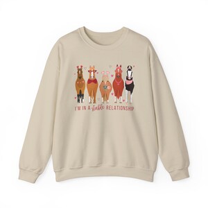 Valentines Day Horse Sweatshirt Horse Sweater for Women Horse Gifts Horse Shirt Equestrian Valentine Horse Crewneck Lover Gift Sweat Shirts Sand