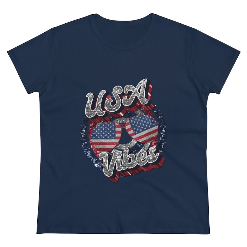 USA Vibes American Flag Retro Vintage Women/'s Heavy Cotton Tee