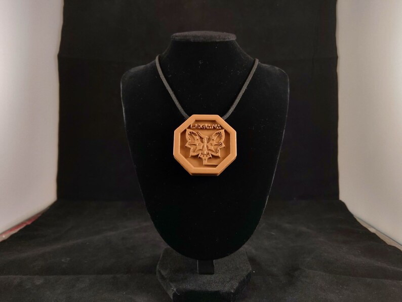 Legiana Pendant Unpainted