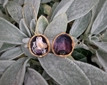 Miniature in walnut “Owl and Amethyst”