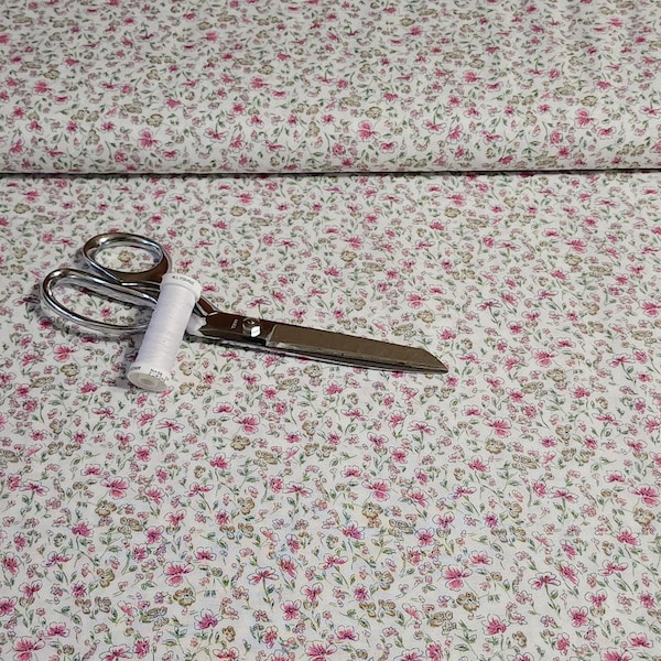 Floral Poly Cotton Fabric - Small Dainty Pretty - Sold Per Metre 114cm